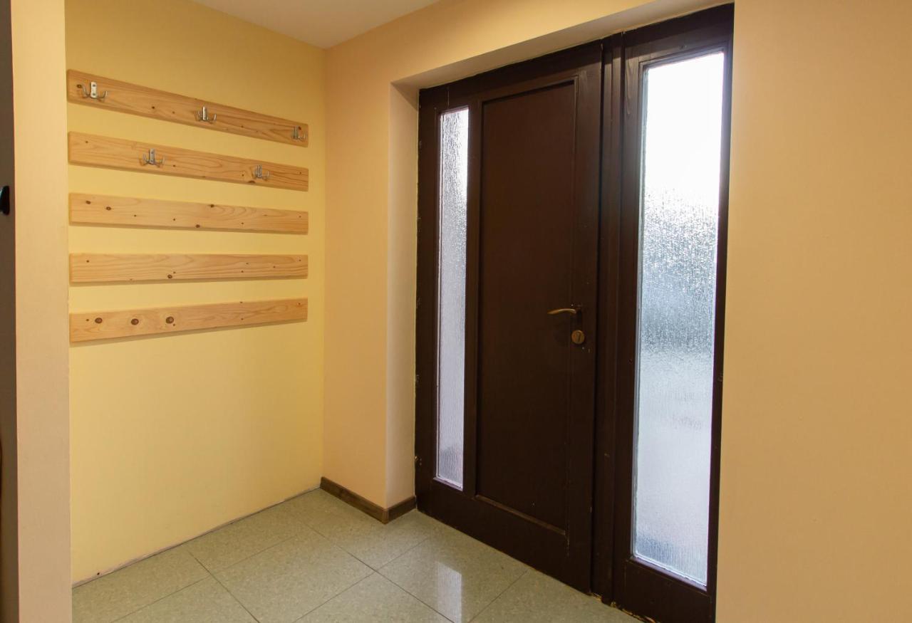 Deli Terasz B Apartman Free Parking, Self-Check-In Anytime Дьор Екстериор снимка