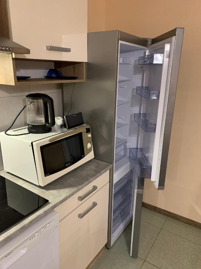 Deli Terasz B Apartman Free Parking, Self-Check-In Anytime Дьор Екстериор снимка